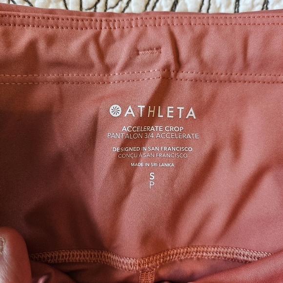 EUC Athleta Accelerate Crop 3/4 Muted Red Small Leggings High Rise - Picture 10 of 15